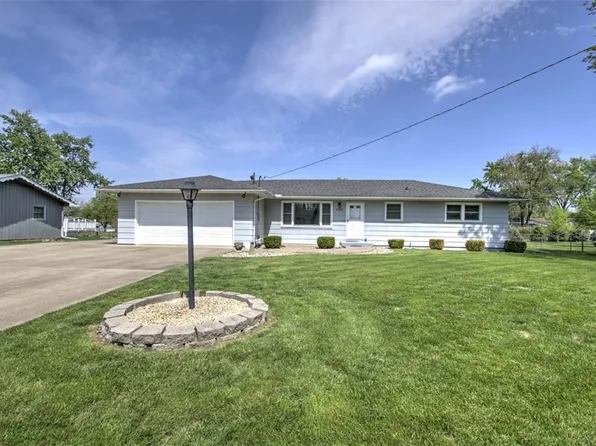 4732 E Hayden Dr, Decatur, IL 62521