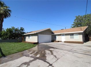 8821 Catawba Ave, Fontana, CA 92335