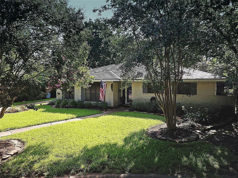 1st image of 1806 Sea Queen Ct