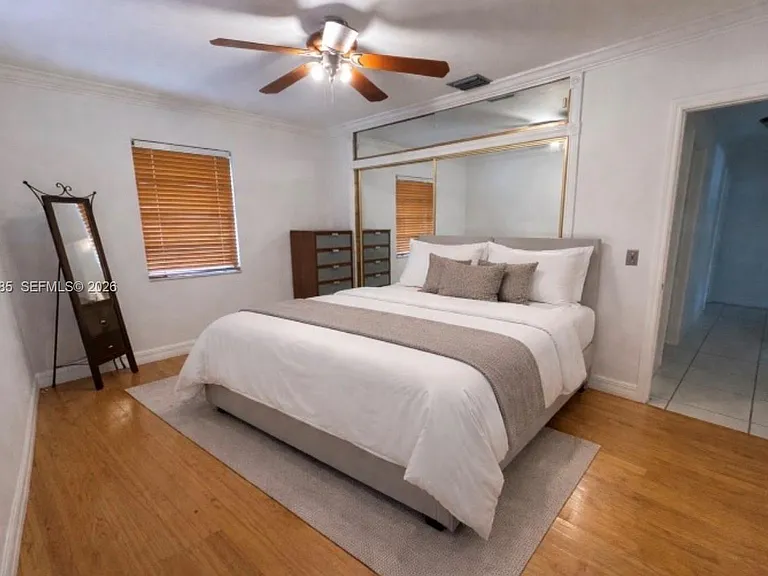 3614 SW 58th Ave — Photo 3