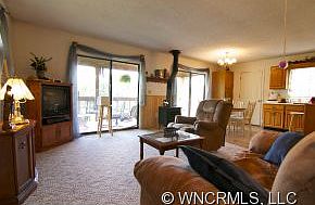 3rd image of 49 Clipper Ln