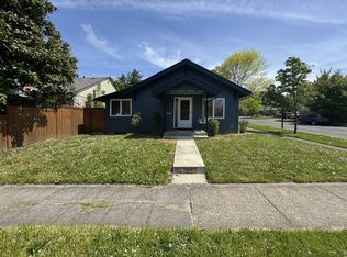 2393 Emerald St, Eugene, OR 97403