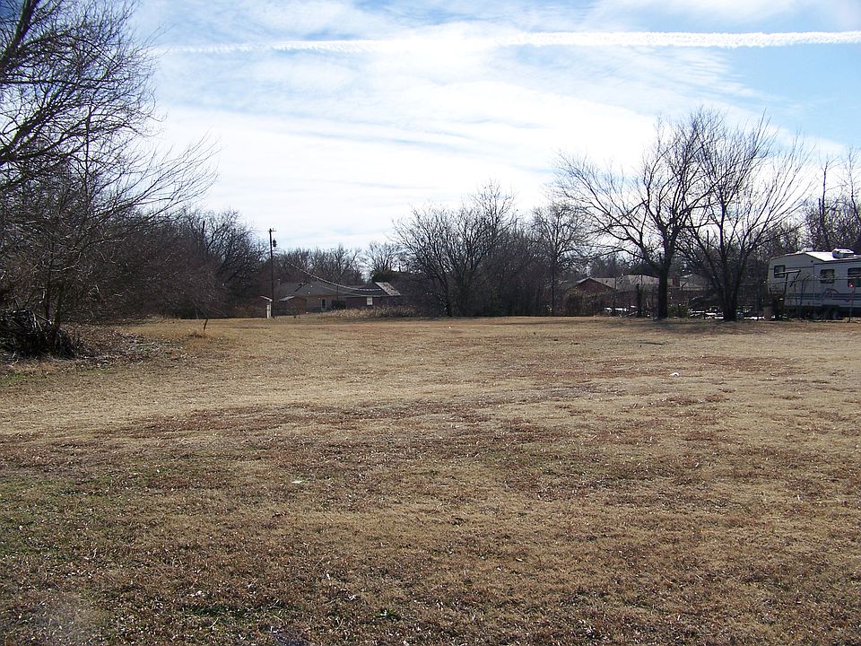 2nd image of NE 50th St