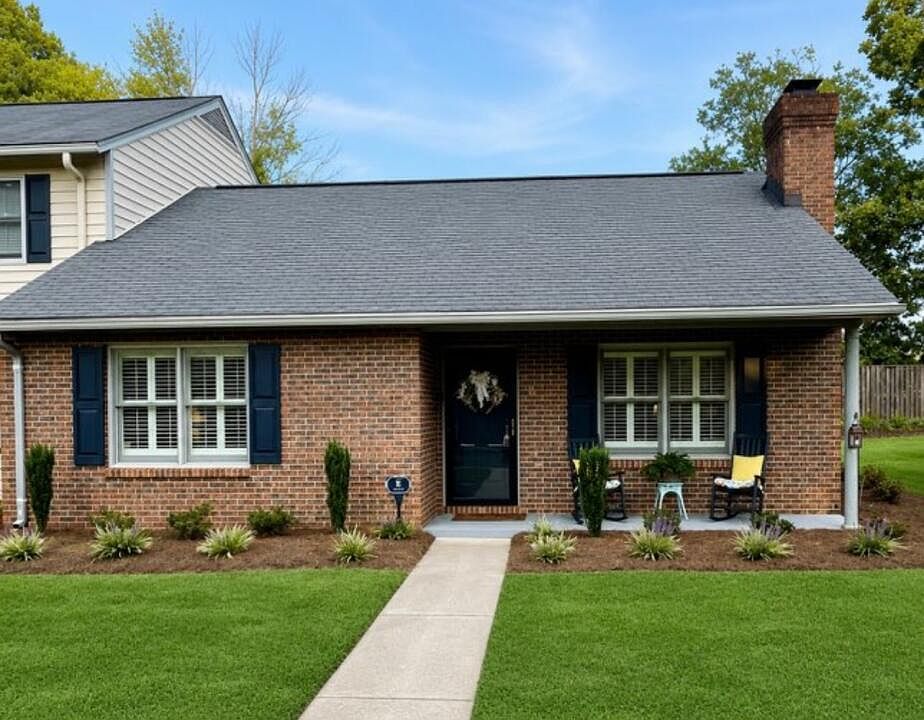 1st image of 8 Southwood Drive