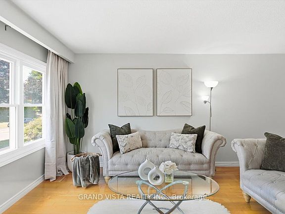 3rd image of 269 Timberbank Blvd