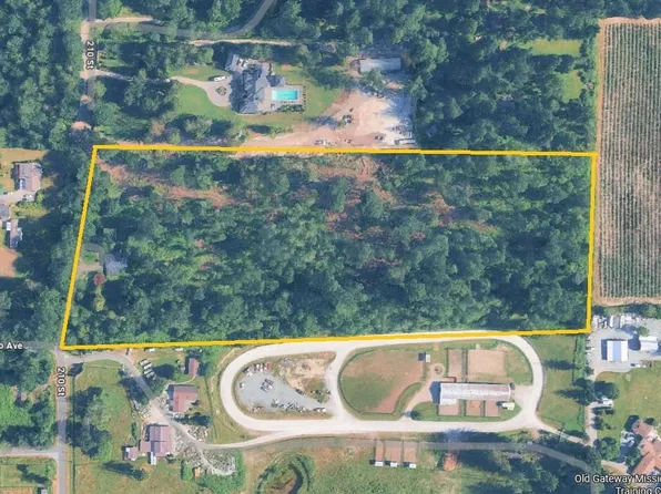 3308 210th St, Langley, BC V2Z 2C4