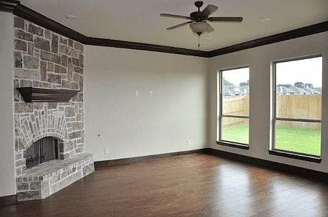 2nd image of 1539 Skidmore Ln