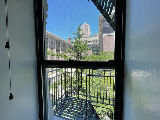 Rented by Corcoran | media 10