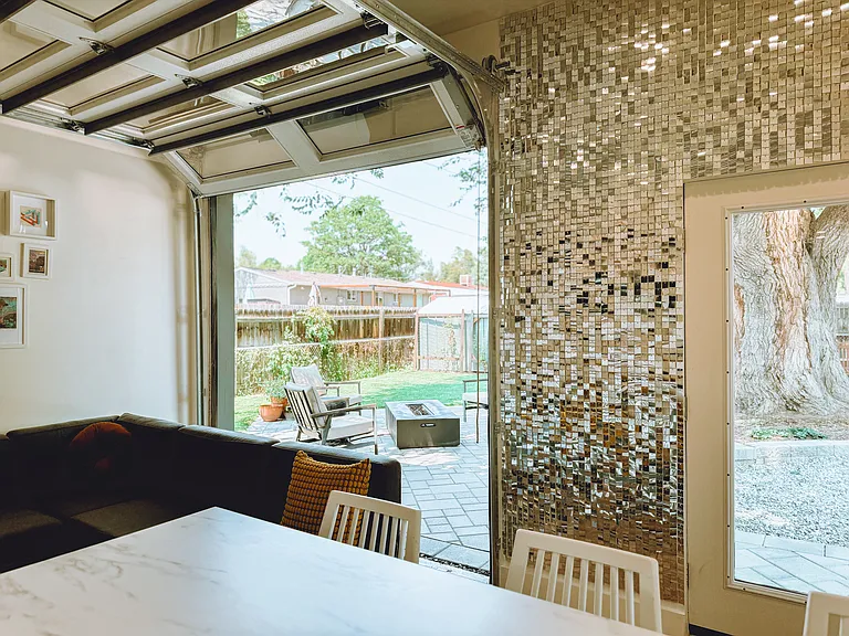 Detached bonus space, connected to patio