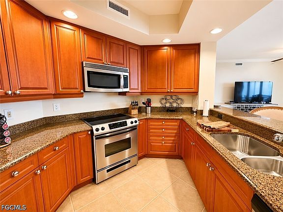 4th image of 23540 Via Veneto Blvd Unit 1703
