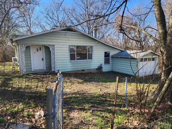 504 Green St, Arkoma, OK 74901