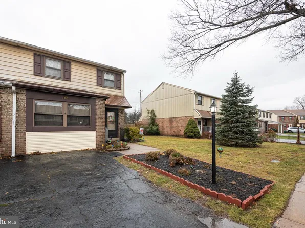 108 Orchard Ct, Royersford, PA 19468