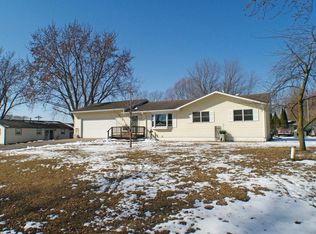 N6013 Prairie Dr, Onalaska, WI 54650