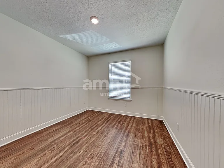 215 Onate Cir — Photo 15