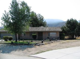 27460 Devil Diver Ct, Tehachapi, CA 93561