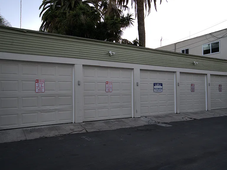 1123 E Ocean Blvd #D — Photo 19
