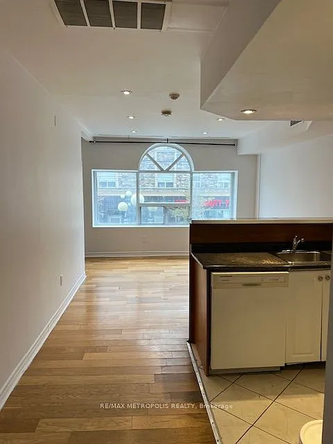 2 bed, $2,250 — Photo 1