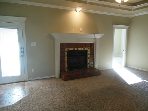 4th image of 206 Coleton Dr