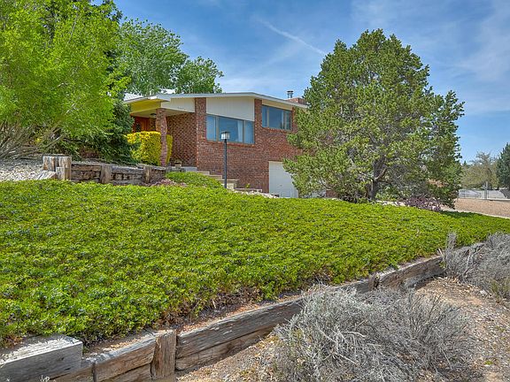 3rd image of 9649 Asbury Ln NW