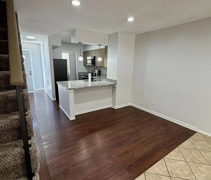 4184 Charleston Dr — Photo 6