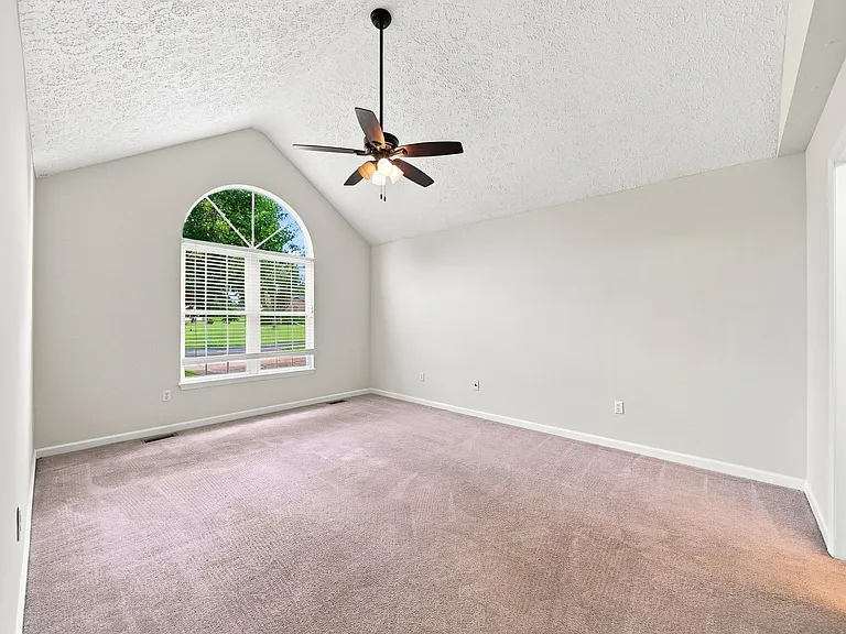 2441 Longford Dr — Photo 6