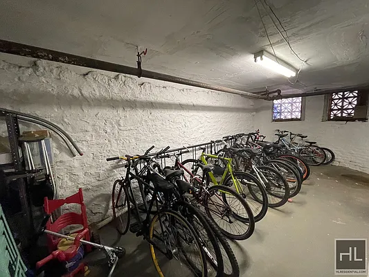 Rented by Highline Residential | media 9