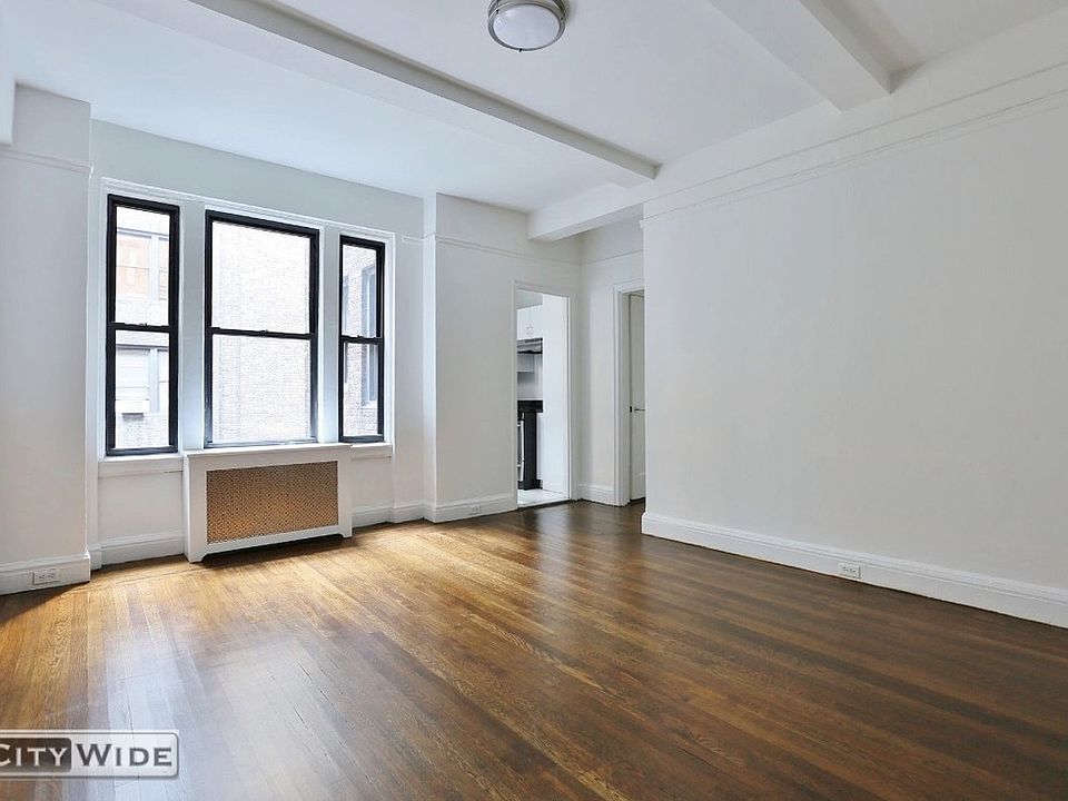 1st image of 140 E 46th St APT 10M