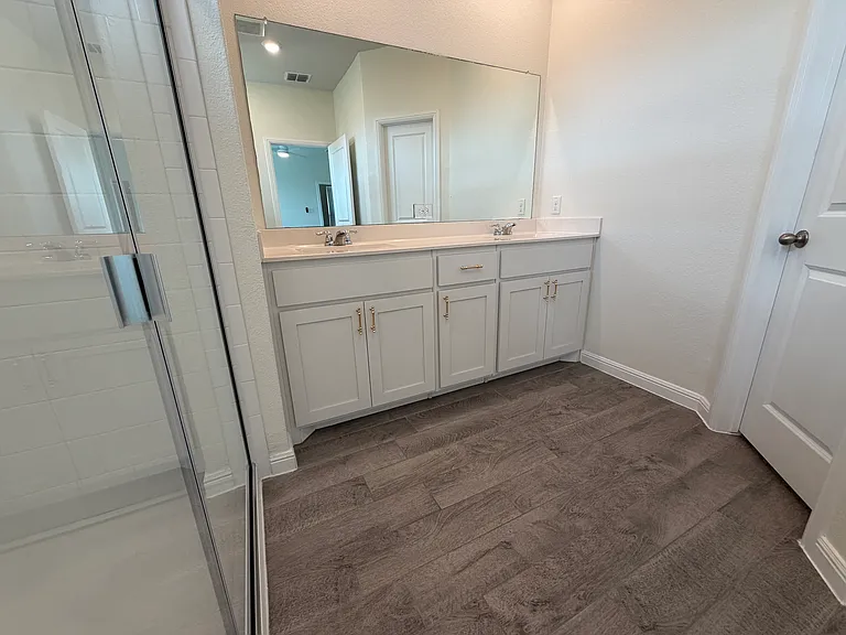 125 Hollytree Ln — Photo 16