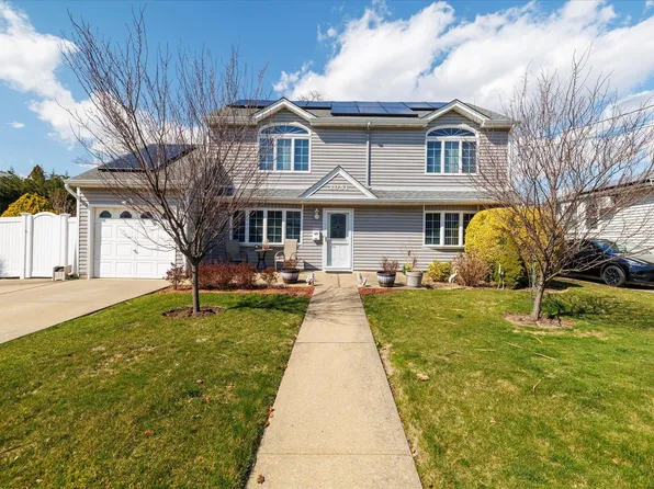 1051 Hastings Street, Baldwin, NY 11510