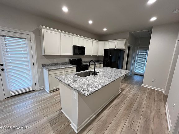 3rd image of 105 Hardwicke Ct