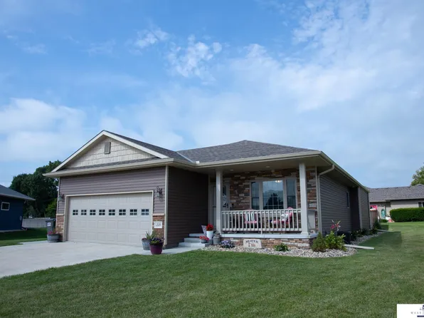 205 Montana Cir, Utica, NE 68456