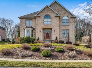 327 Steeplechase Dr, Cranberry Township, PA
