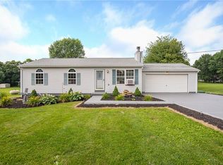 811 Walnut Grove Ln, New Waterford, OH 44445