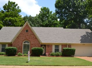 3748 Oak Forest Dr, Memphis, TN 38135