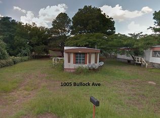 1005 Bullock Ave, Rockdale, TX 76567