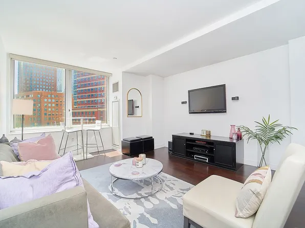 306 Gold St APT 8G, Brooklyn, NY 11201
