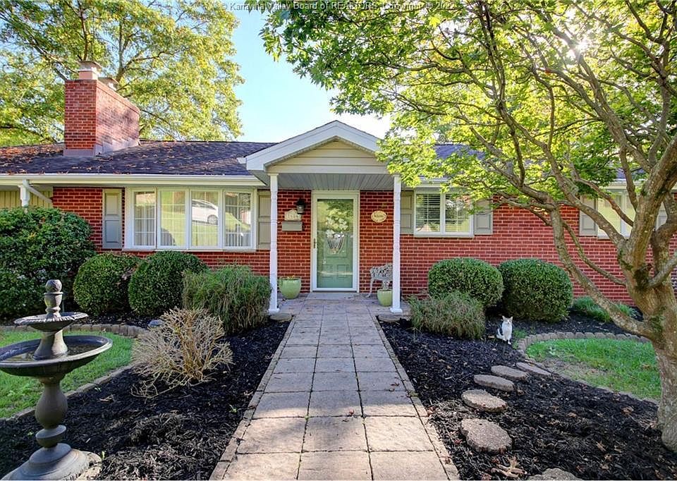 1st image of 1406 Gilbert Dr