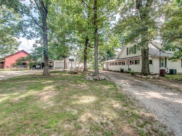 86 Steed Rd, Waverly, TN 37185