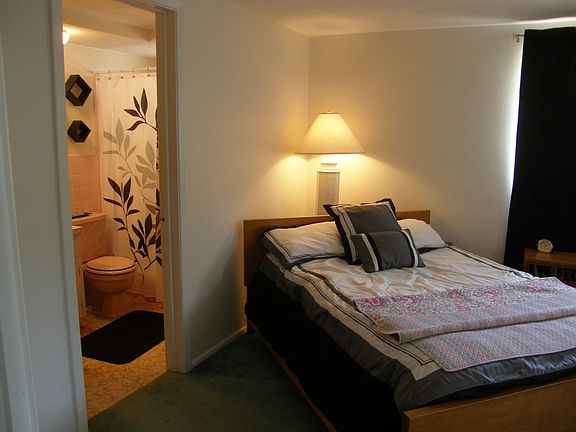 Master Bed & Bath