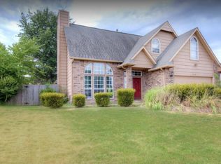 1701 W Phoenix Pl, Broken Arrow, OK 74011