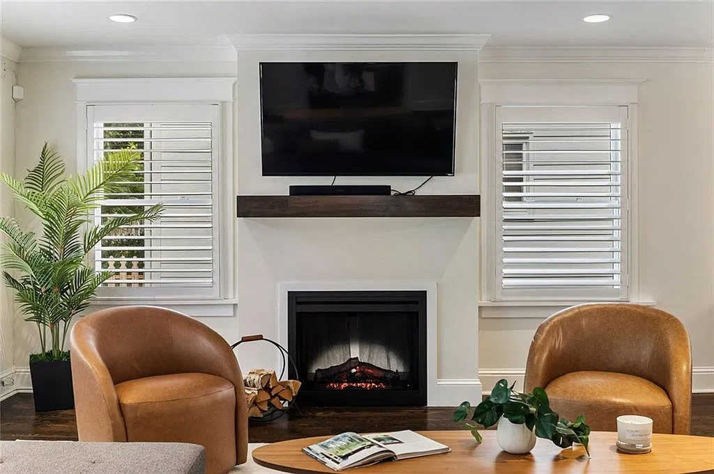 5 bed, 4.0 bath, 3524 sqft, $7,500 — Photo 4