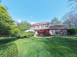 1532 Morgan Ln, Wayne, PA 19087