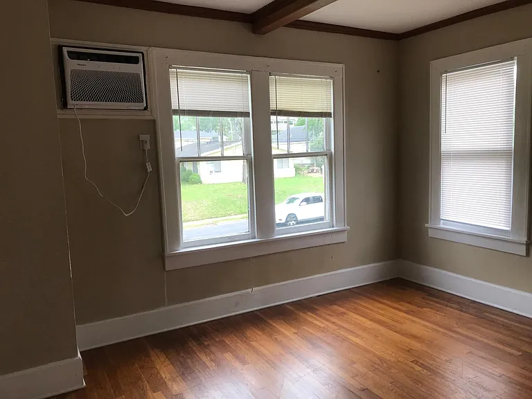 249 Kings Hwy — Photo 11