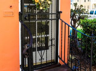 1056 S Redondo Blvd, Los Angeles, CA 90019
