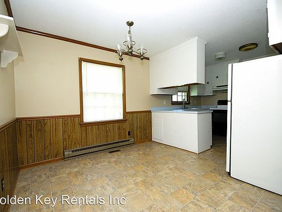 4th image of 2406 Norwood Ave