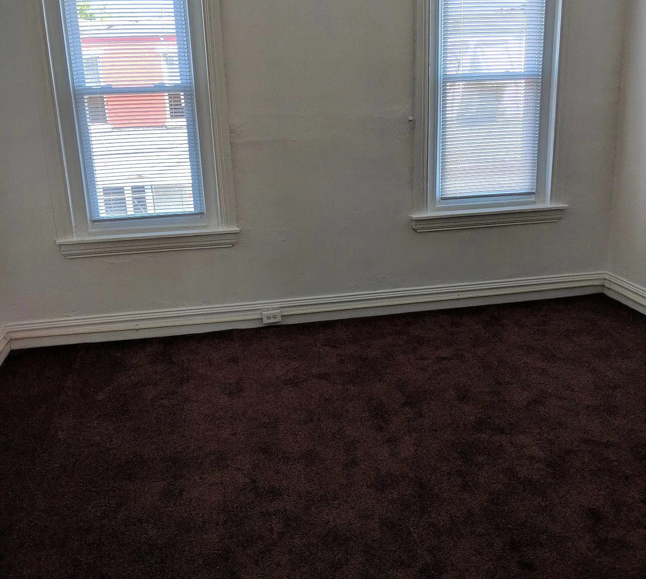 3 bed, 1000 sqft, $1,600 — Photo 4