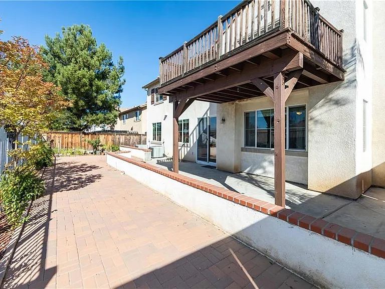 15561 Hammett Ct — Photo 28