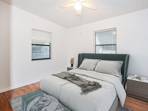 4th image of 4180 NE 17th Avenue