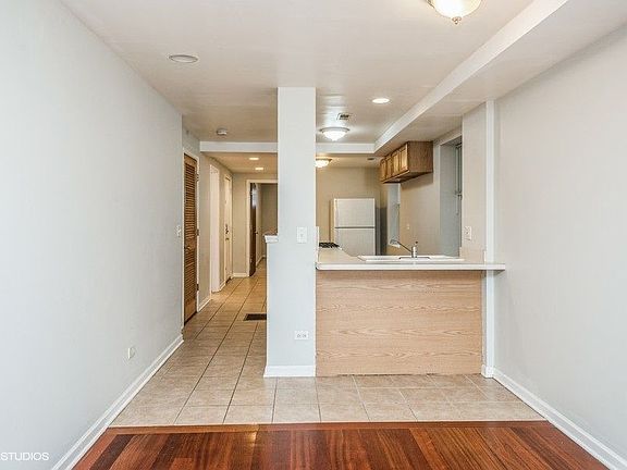 5th image of 2444 N Campbell Ave #G