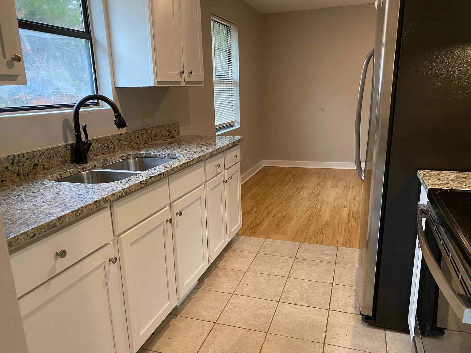 363 Forest Hills Dr — Photo 3